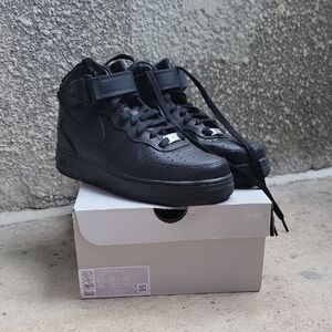 Nike Air Force 1 Mid '07 Gray Sneakers